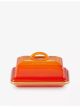 le-creuset-stoneware-butter-dish-17cm-main-1.jpg
